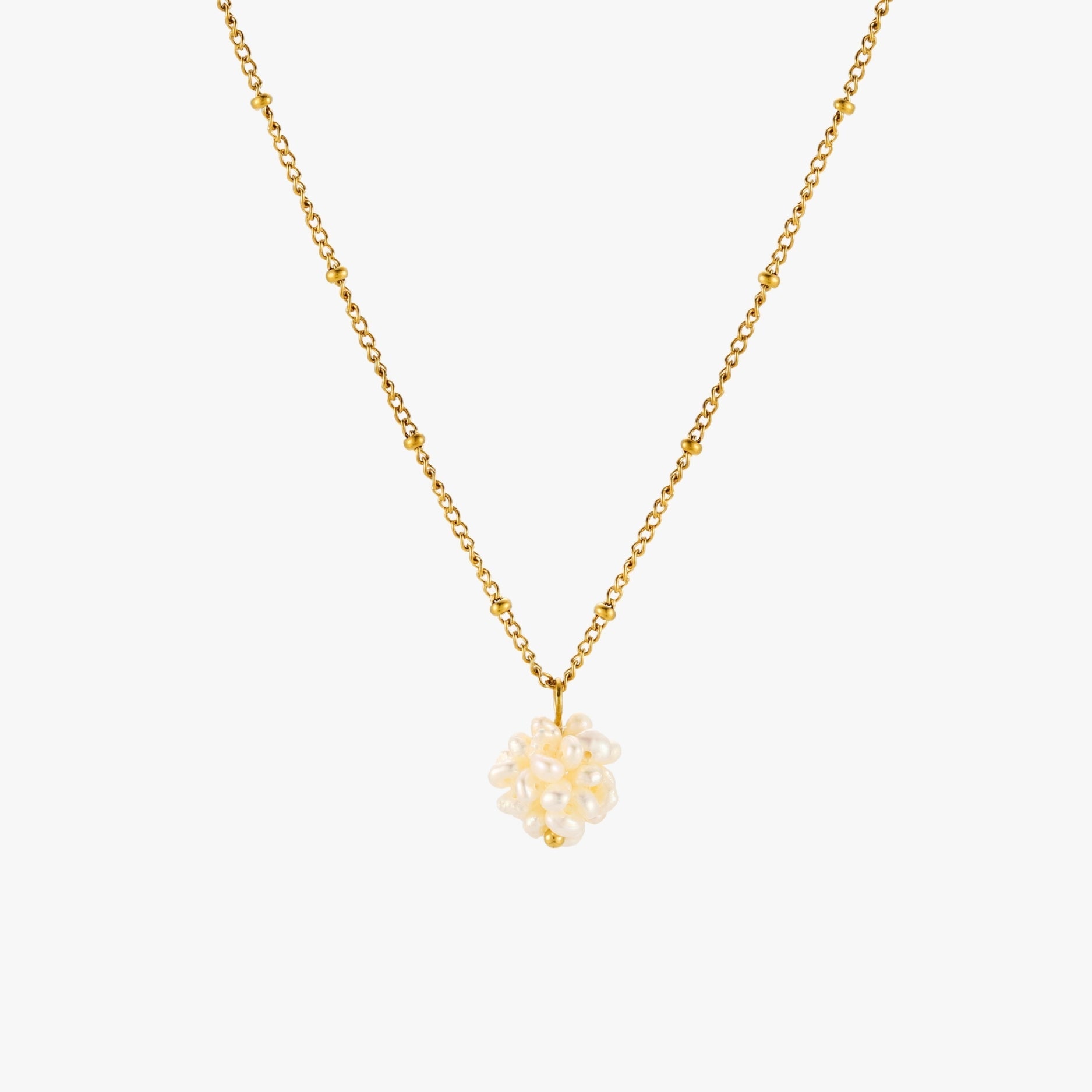 Tiny Pearls Necklace