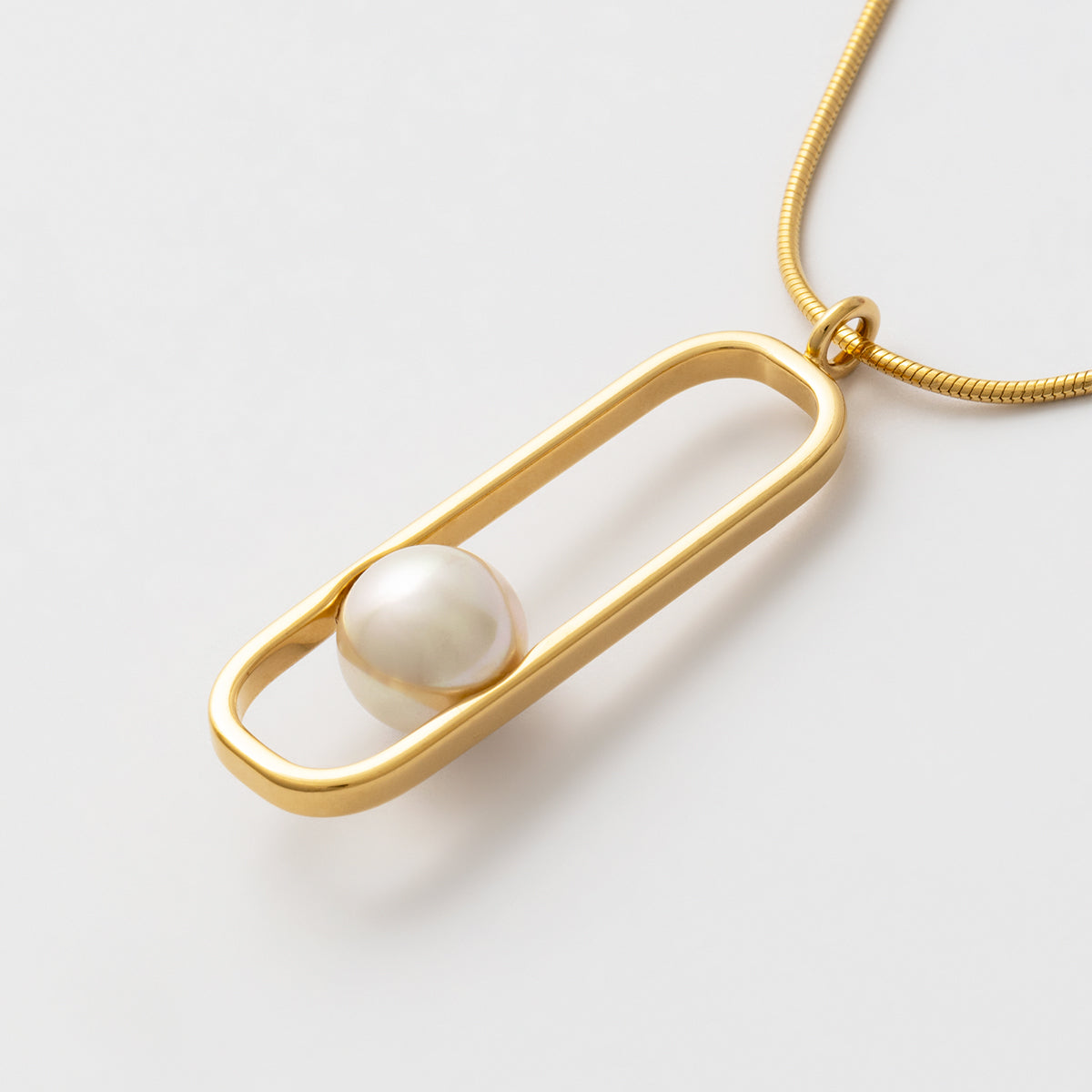 Colar Atenea Dourado Pérola 10mm