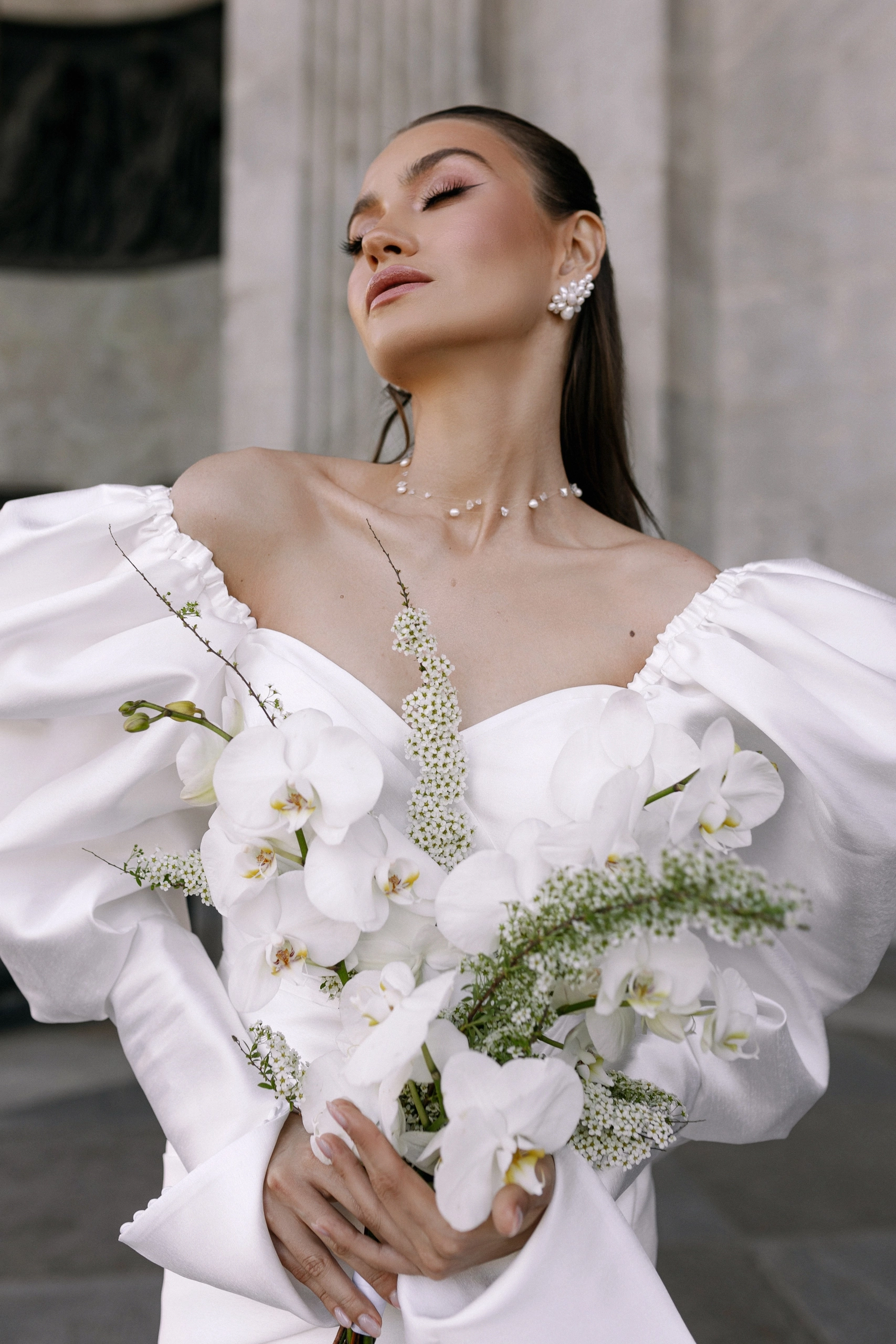 Karolina - Plūduriuojančių kristalų ir perlų vėrinys
